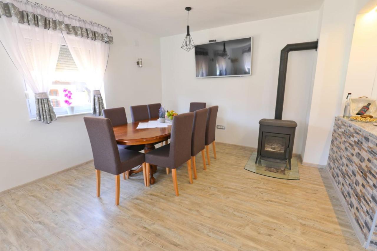 Apartman Teo &Tena Otočac 外观 照片